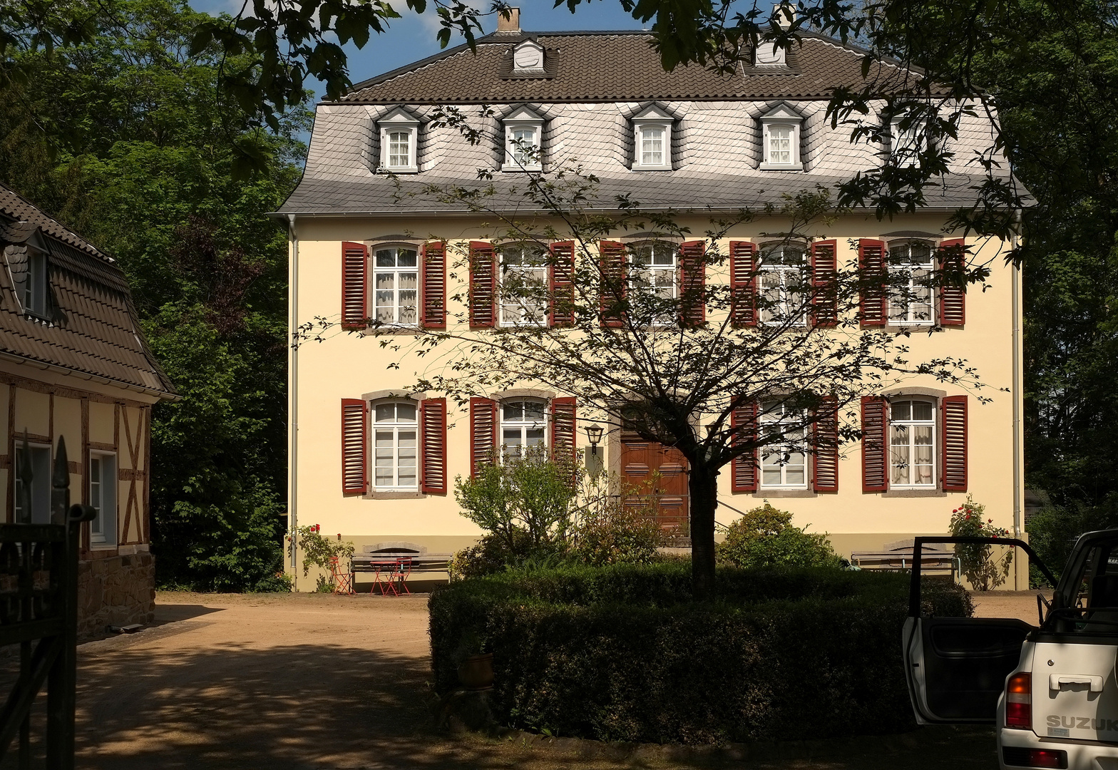 Streifzug durch Hennef  -  der Heymershof