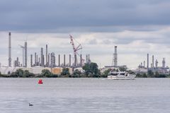 Strijensas - Buitendijk - View on Moerdijk - 06