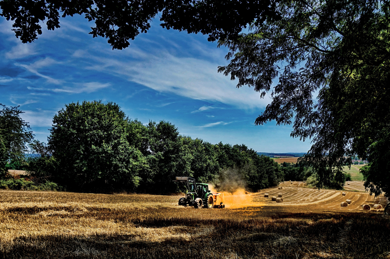 Stroh ernte im Saargau