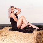 Strohballen Shooting mit Jasmin