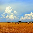 Strohballen und Wolken _2