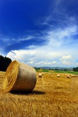 Strohballen und Wolken_3