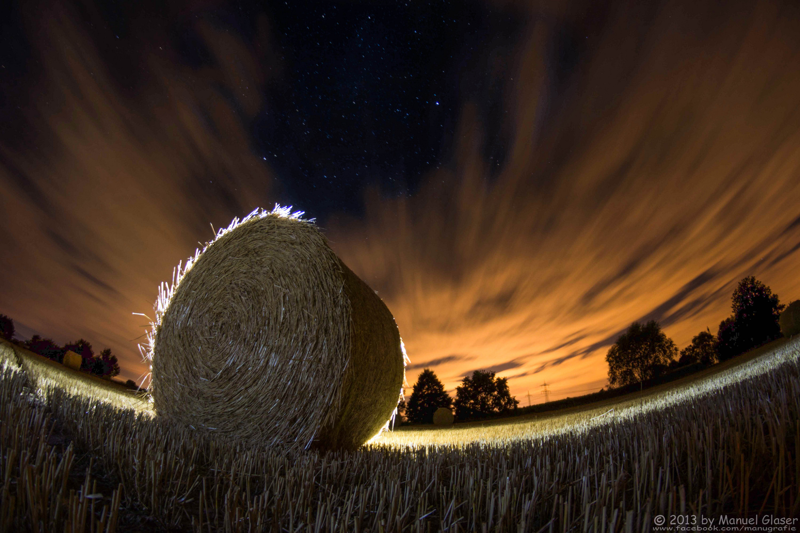 Strohballen@Night