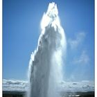 Strokkur beim Ausbruch