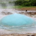 Strokkur unmittelbar vor dem Ausbruch