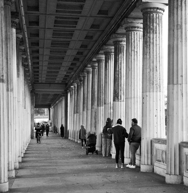 strolling in the arcades 3