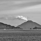 Stromboli mit Panarea im Vordergrund