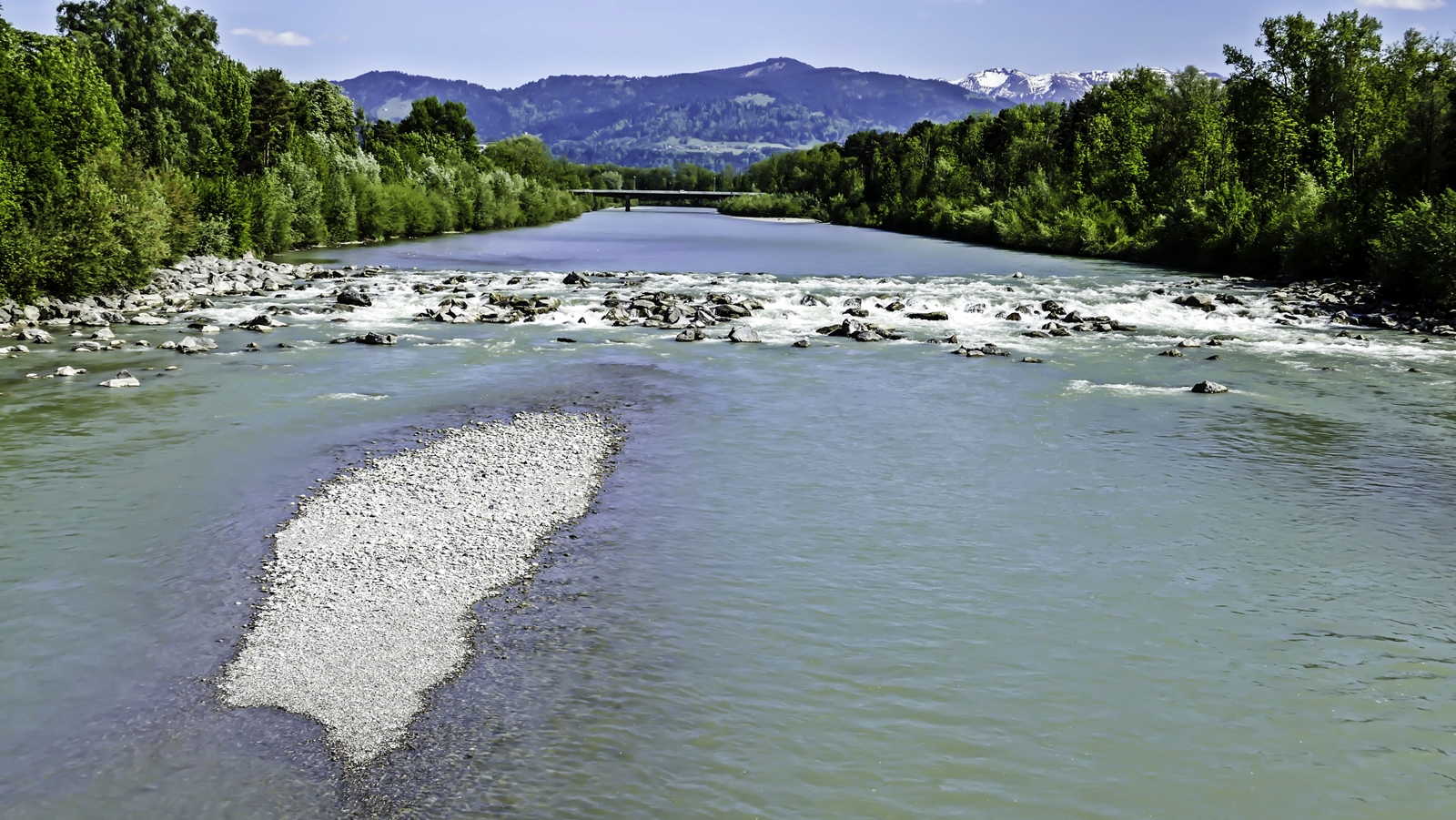 Stromschnellen im Rhein 