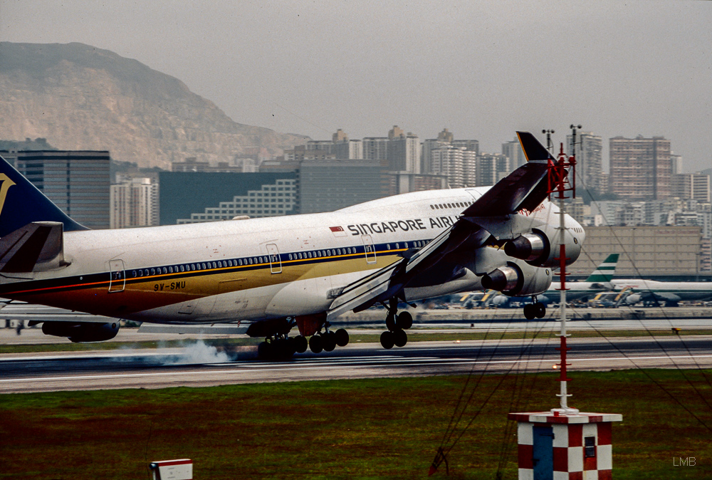 Strong left Wing Landing Gear (old)