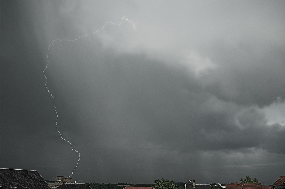 ...strucked by lightning... bei Tageslicht