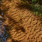 Strukturen über Wasser, unter Wasser und an Land, ein...