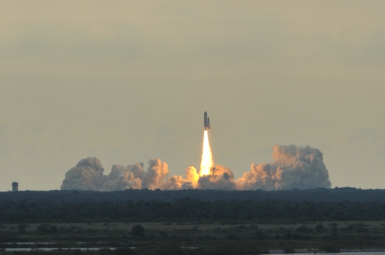 STS134 - Endeavour Launch