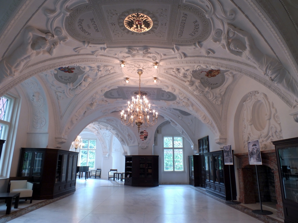 Stuckdecke in der Bibliothek des Schloß Bad Muskau