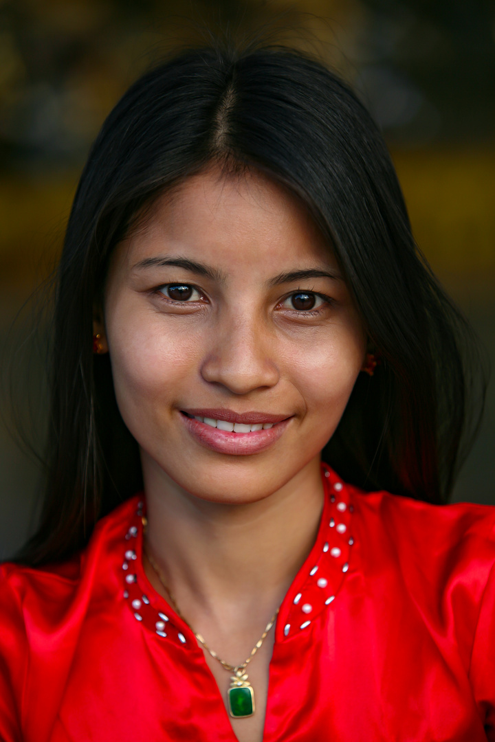 Studentin in Yangon