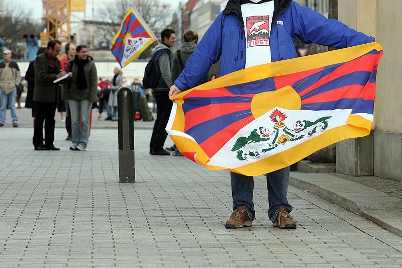 "Students for a free Tibet" ...