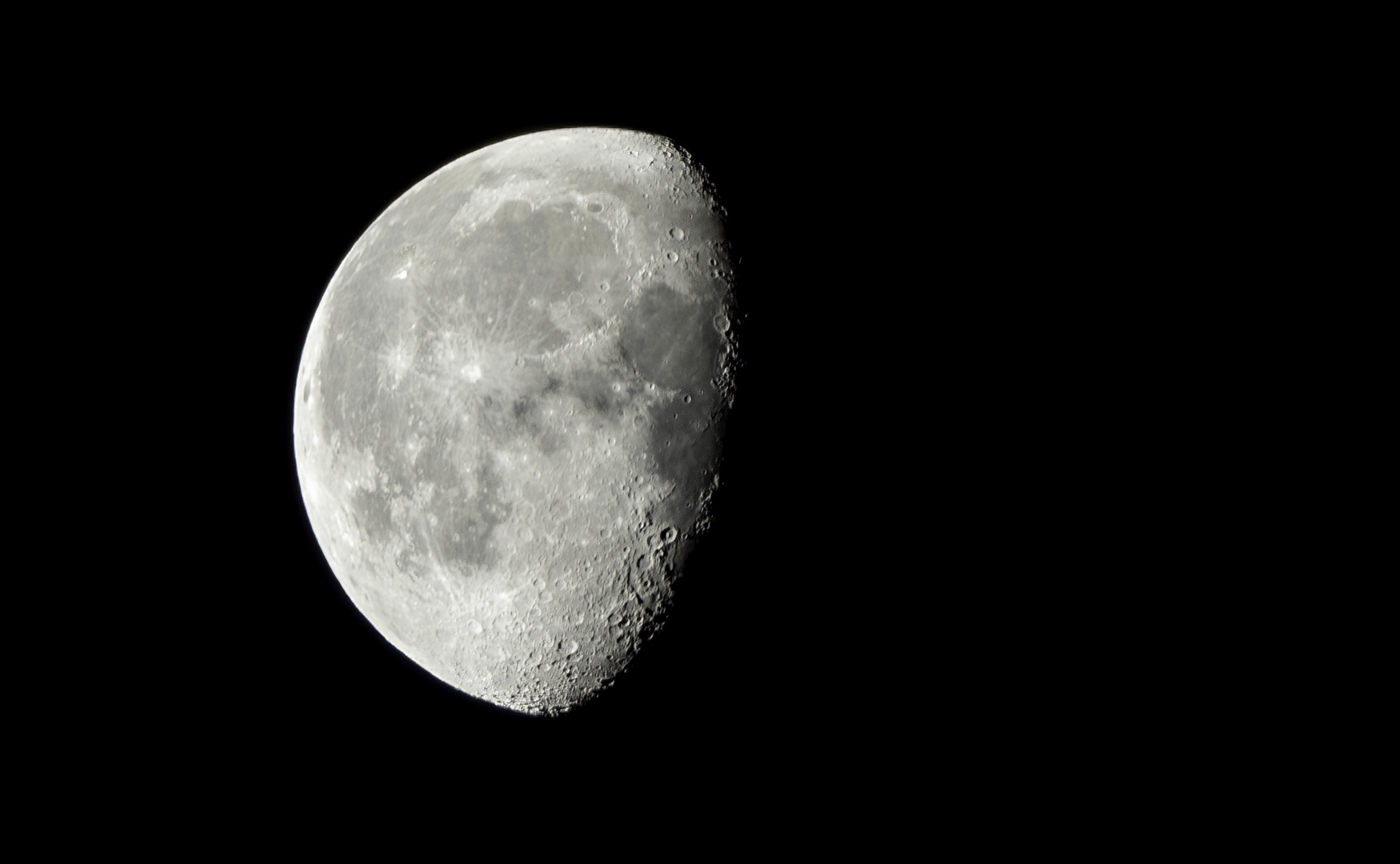 "STÜCKCHEN MOND"