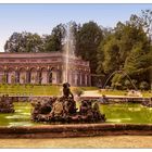 Stündliche Wasserspiele an dere Oberen Grotte