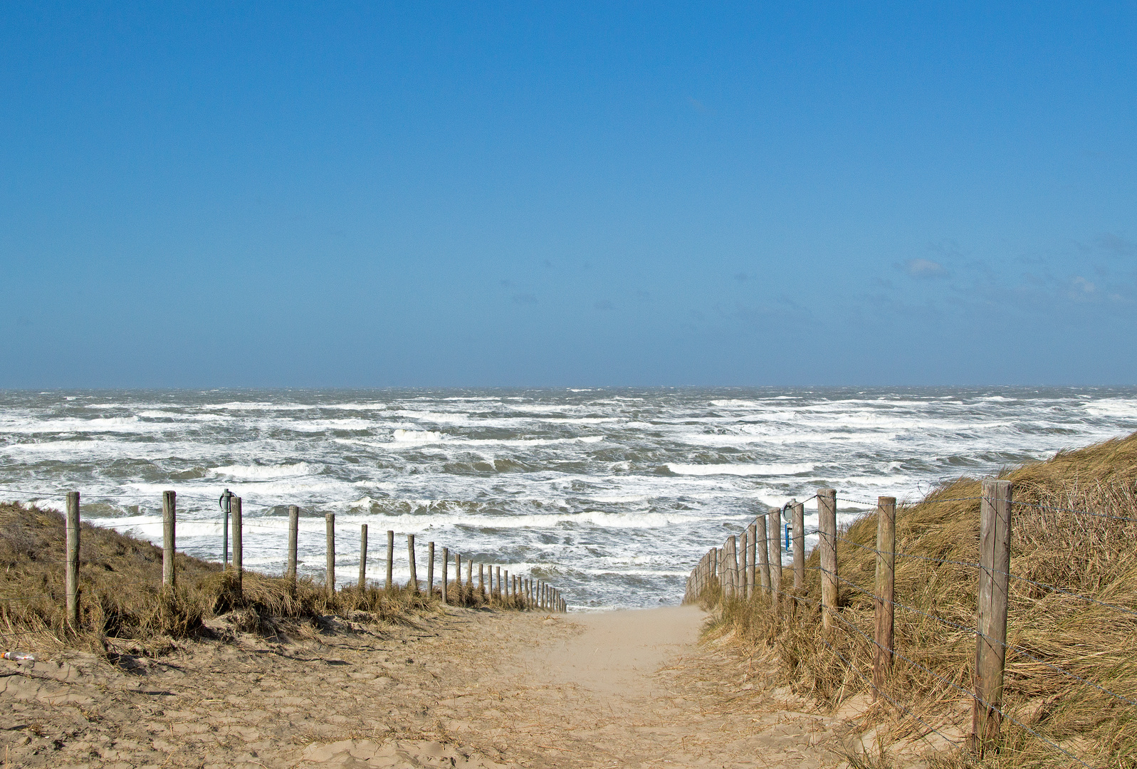Stürmische Nordsee in Noordwijk