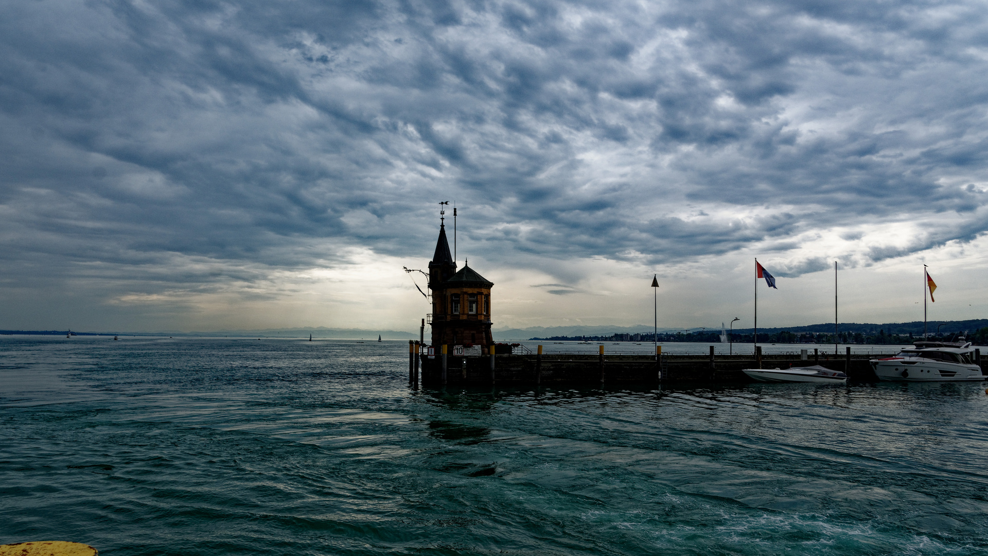 Stürmischer Bodensee im August 2020