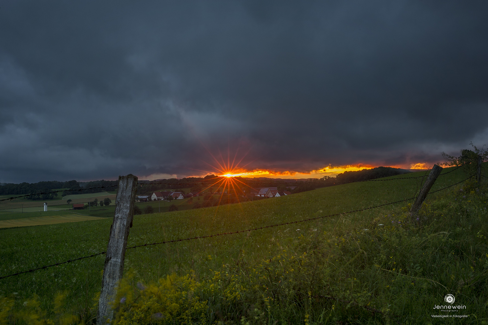 Stürmischer Sonnenuntergang