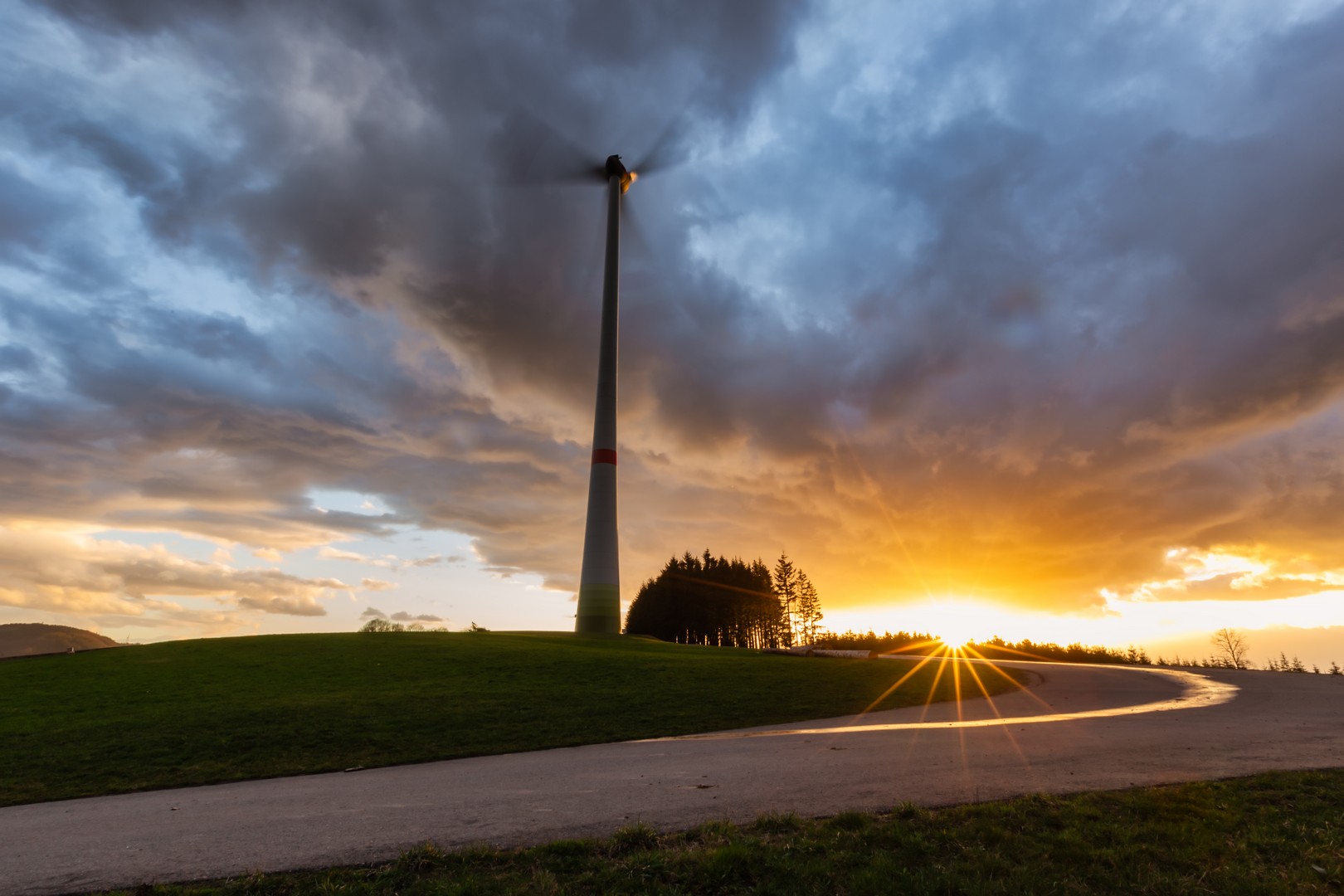 stürmischer sonnenuntergang