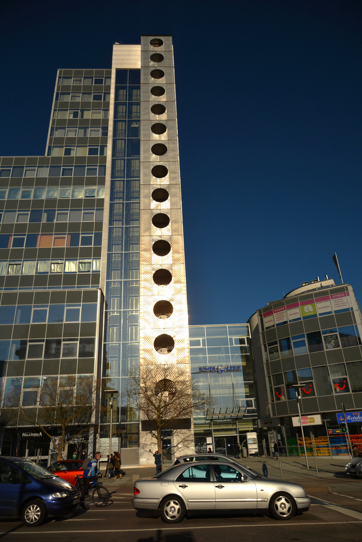 Stürzende Linien (2) in Leonberg