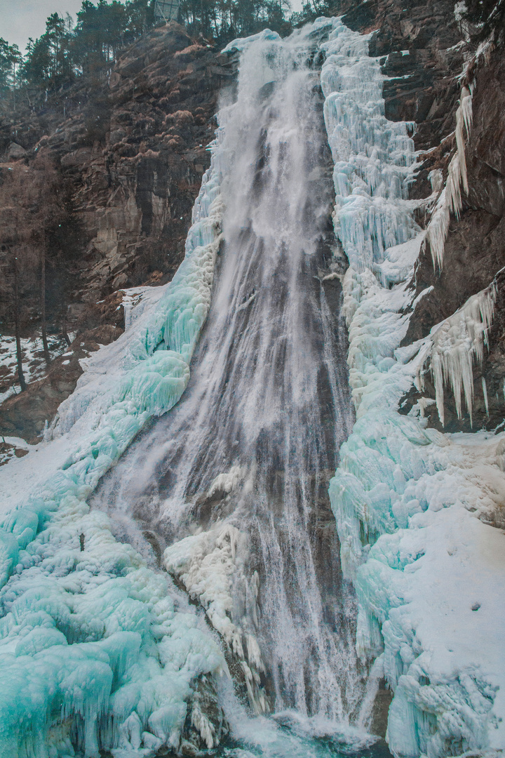 Stuibenwasserfall im Winter