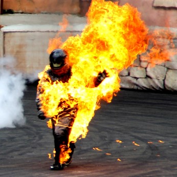 Stuntman in Feuer