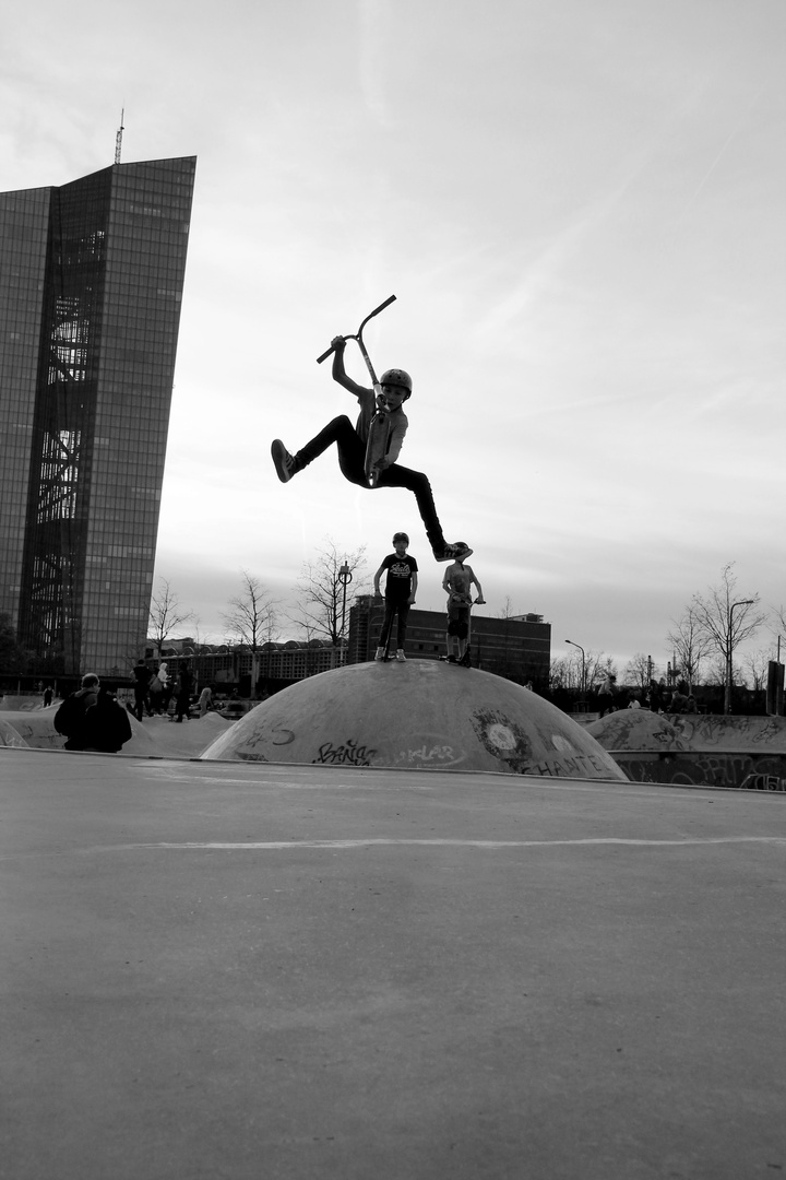 Stuntscooter in Frankfurt