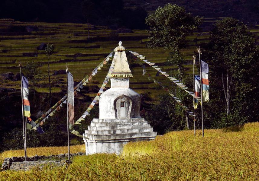 Stupa im Abendlicht