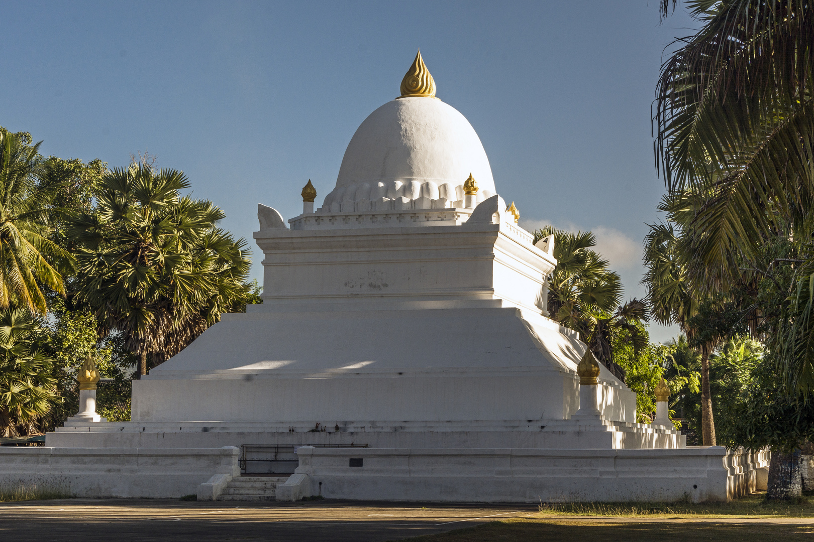 Stupa im Wat Wixounarat