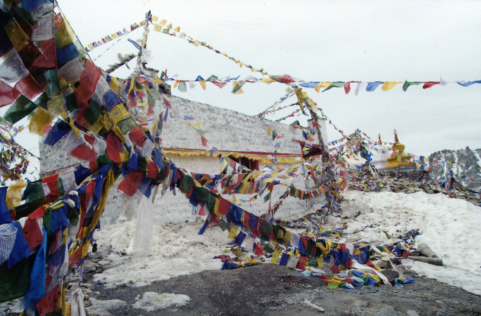 Stupa , Kardhung La , India