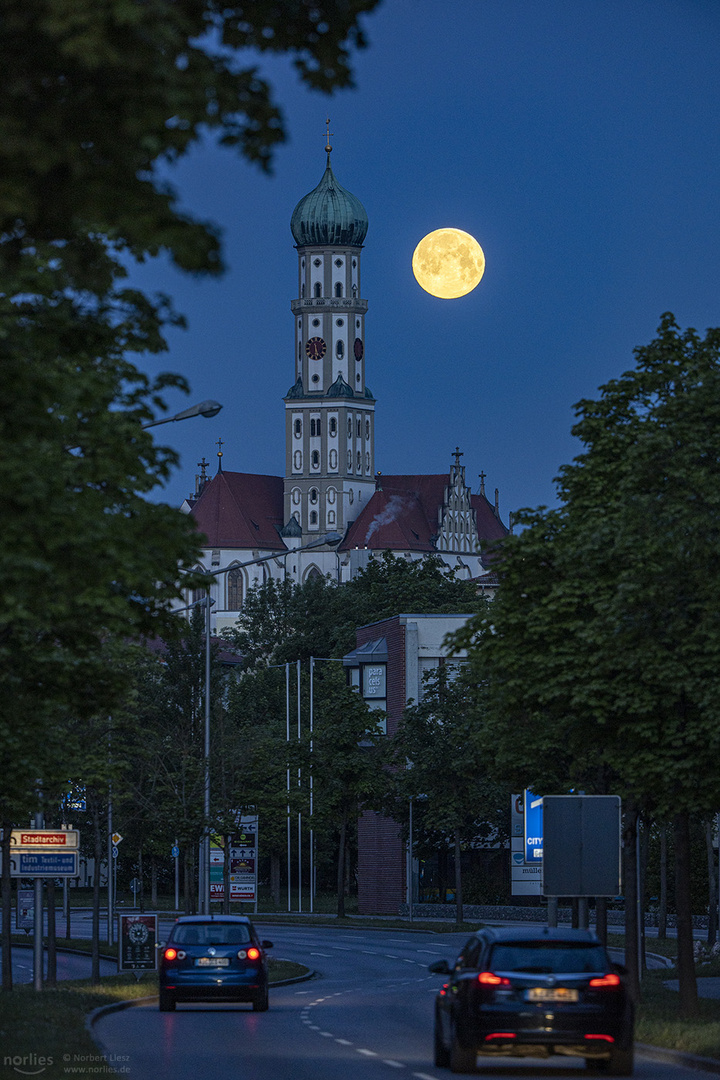 St.Urlich und Afra mit Mond