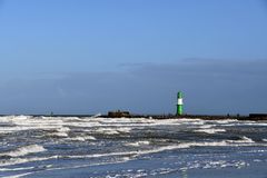 Sturm an der Warnemünder Westmole