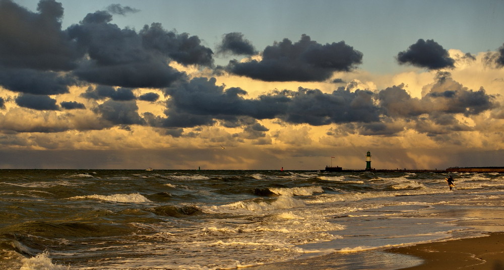 Sturm in Warnemünde