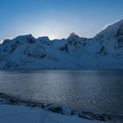 Sturm und Schatten über dem Fjord