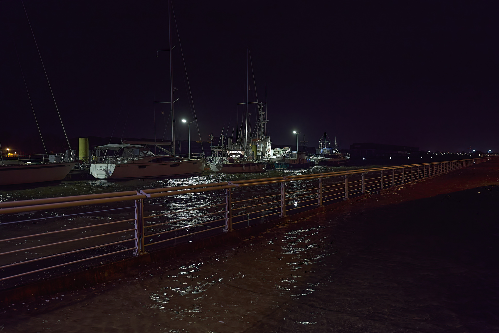 Sturmflut in Bremen bei Nacht 07