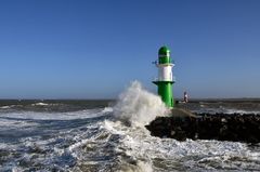 Sturmtief "Nadia" an der Warnemünder Westmole