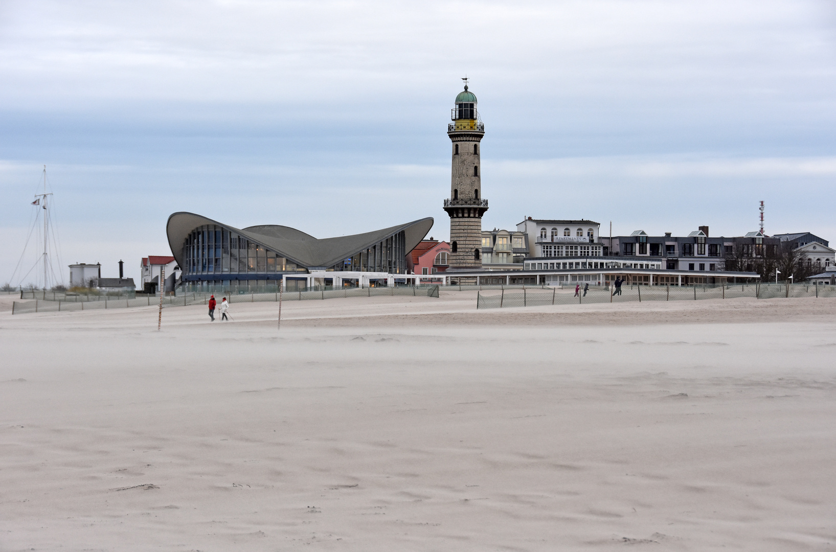 Sturmtief "Sabine" über Warnemünde (2)