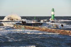 Sturmtief "Zeetje" am 2. Januar 2019 in Warnemünde (3)