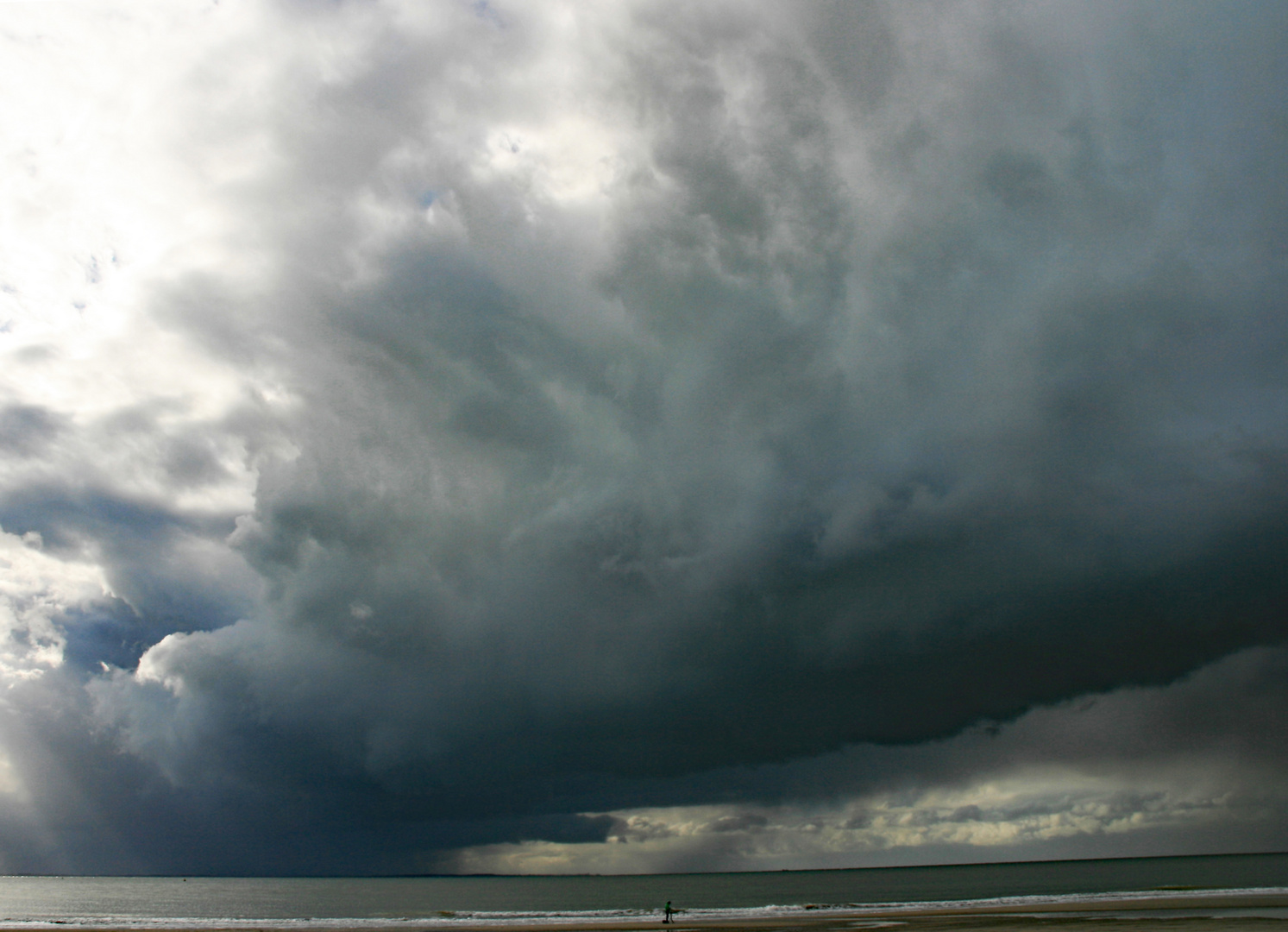 Sturmwesen über der Nordsee 