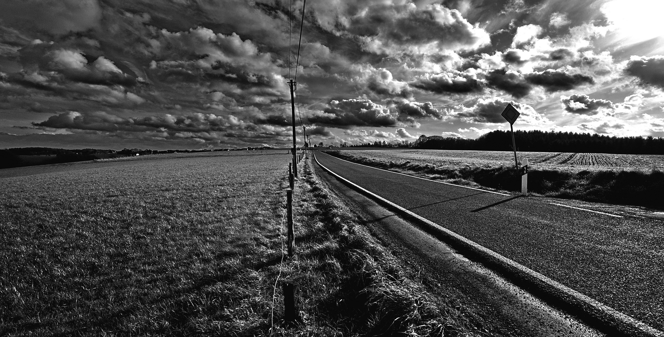 Sturmwolken black and white