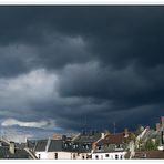 Sturmwolken mit Sonne