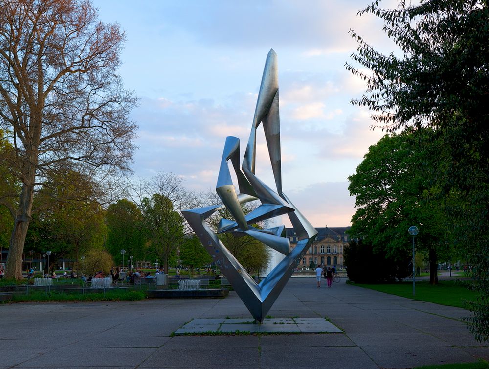 Stuttgart. Ikarus 1 Foto & Bild architektur, stadtlandschaft