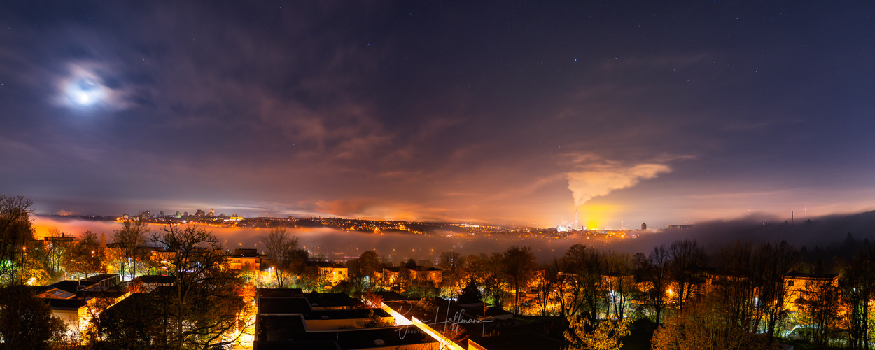 Stuttgart im Nebel