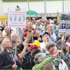 Stuttgart K21 Marktplatz -  dass sich die Schienen Biegen - 29.7.11