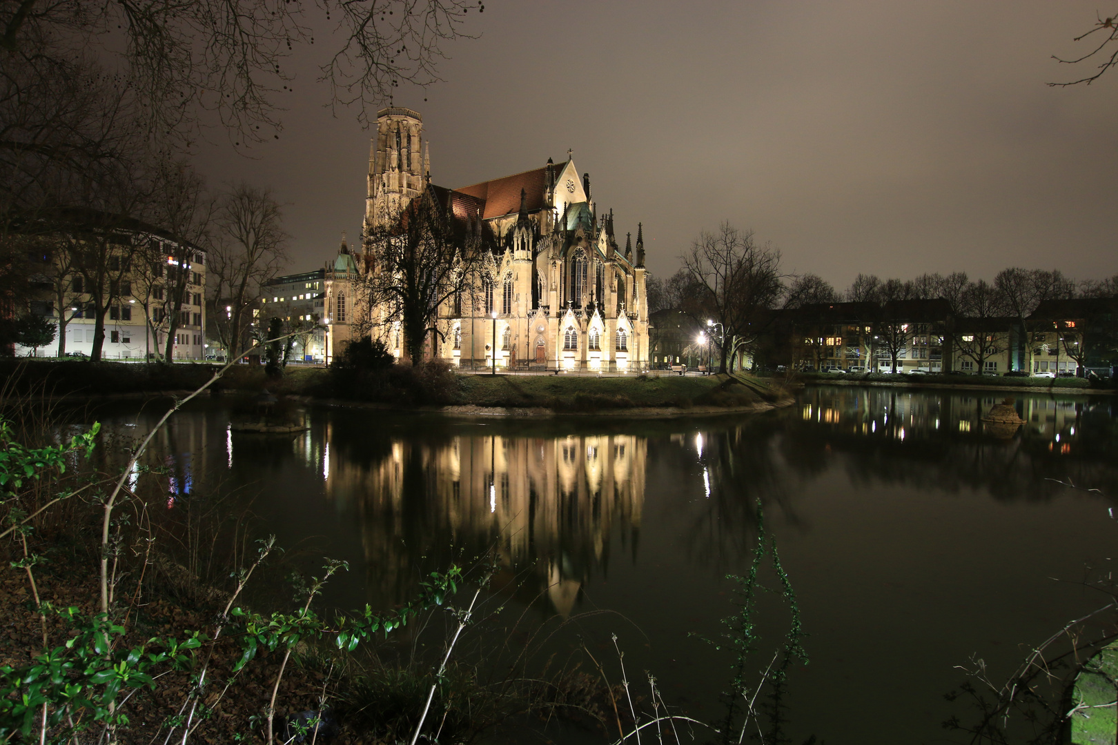 Stuttgart Kirche / Feuersee