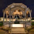 Stuttgart - Musikpavillon Schlossplatz bei Nacht