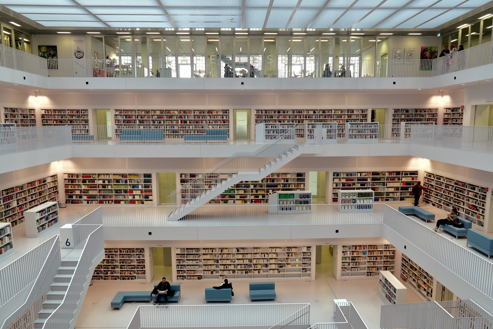 Stuttgart Stadtbibliothek Innenraum