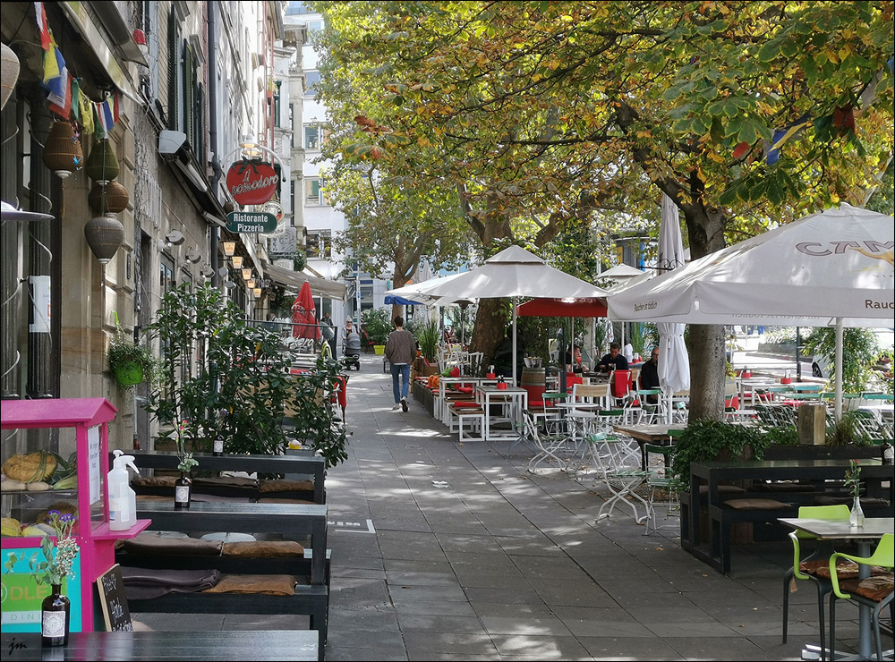 Stuttgart - Wilhelmsplatz im Herbst